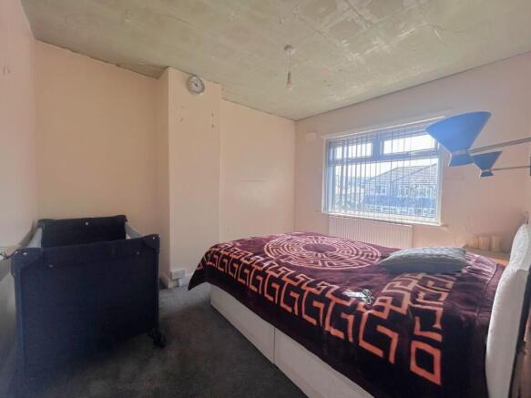 3 bed Semi-Detached for sale Image 6