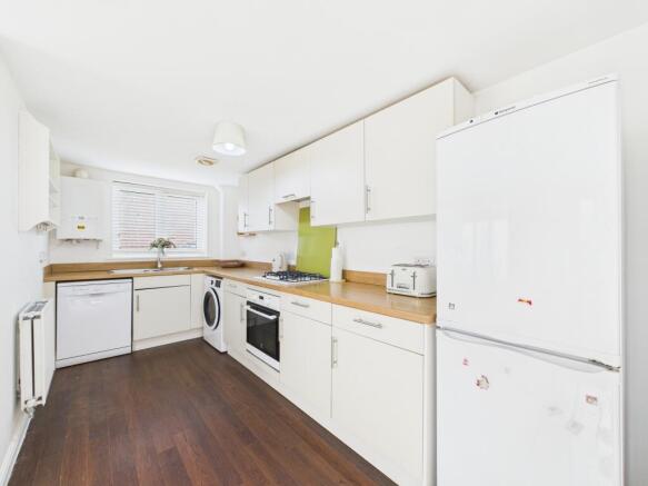 CAM02909G0-PR0377-STILL007