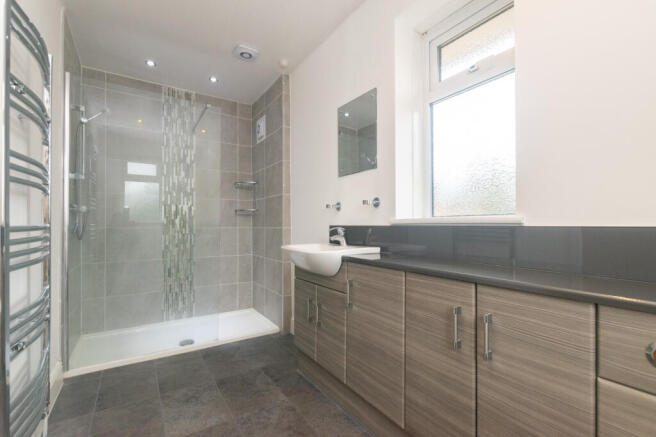 Shower Room 1
