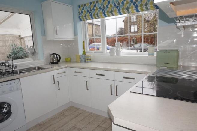 KITCHEN: