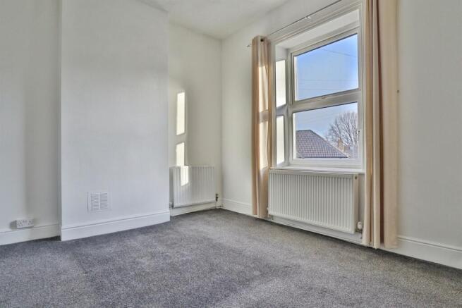 1 bed Terraced for sale Image 9