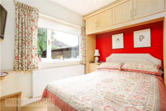 2 bed Detached Bungalow for sale Image 10