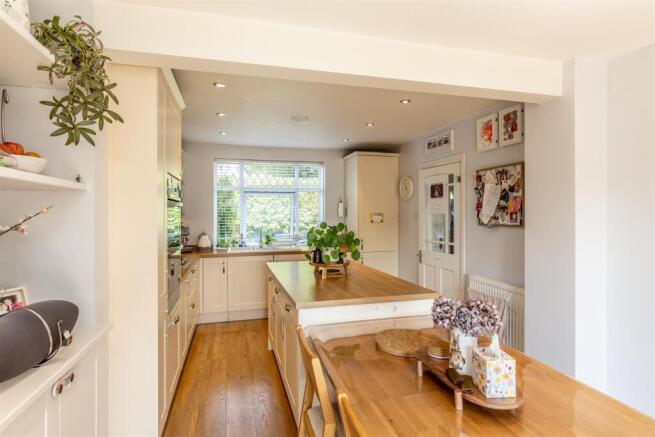 Westbury Lane, Coombe Dingle Kitchen 5.jpg
