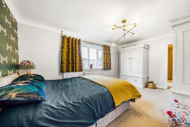 2nd view MASTER BEDROOM.jpg