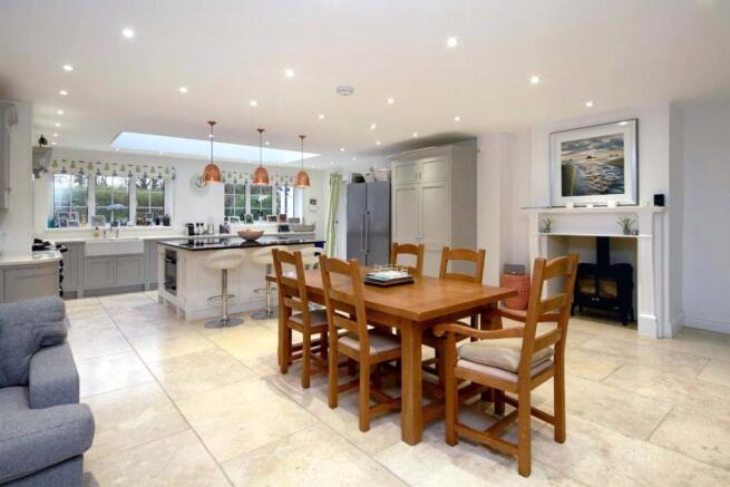 Kitchen/Breakfast