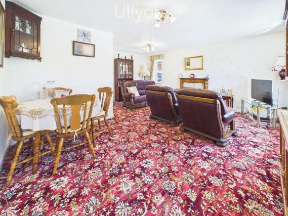 3 bed Detached Bungalow for sale Image 4