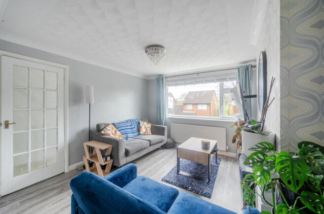 1436770-18-69cd17...