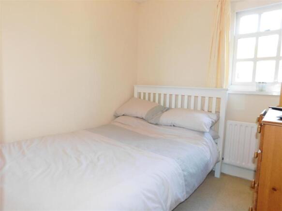 bed 2.JPG
