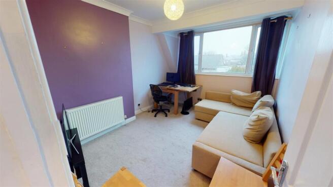 lounge1.jpg