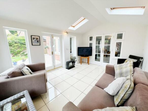Garden Room pic 3.jpg