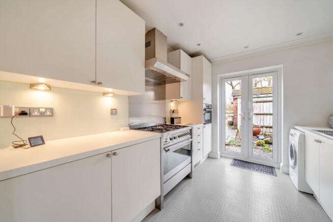 1409190-17-698b1f...