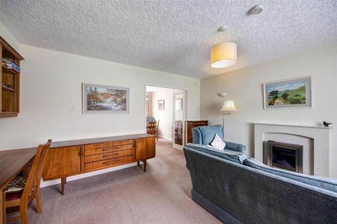 3 bed Semi-Detached for sale Image 6