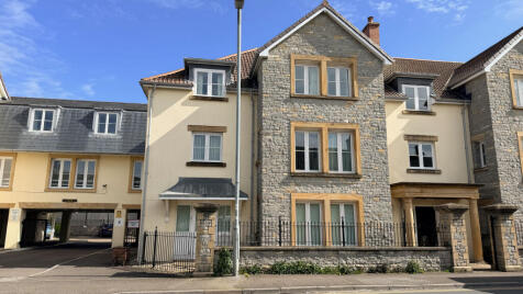 Tor View Court, Street