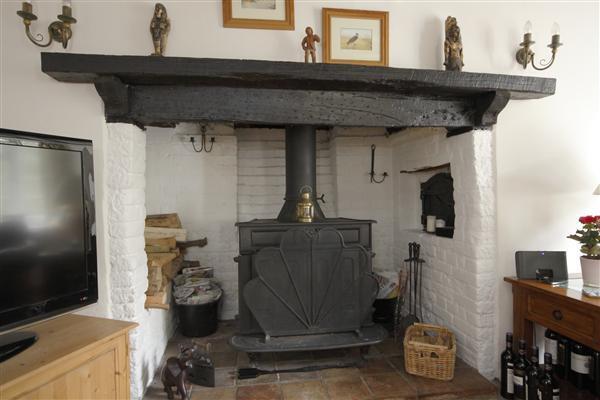 LIVING ROOM FIREPLACE
