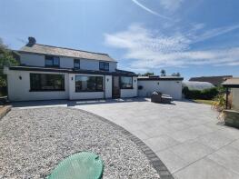 Valley View, Deans Walk, Drybrook GL17 9JU