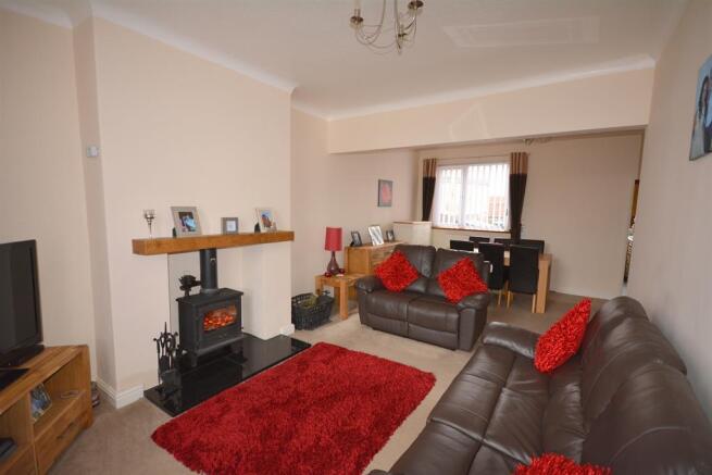 Living Room/Dining Room