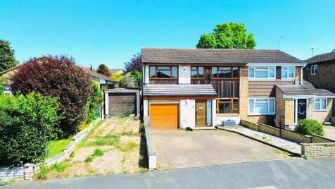 Porters Close, DEANSHANGER MK19