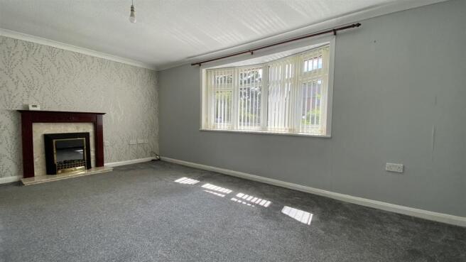 19 Callow - lounge 2.jpeg