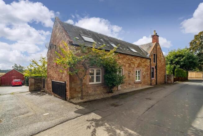 2 Weirgate Steadings_St Boswells-4.jpg