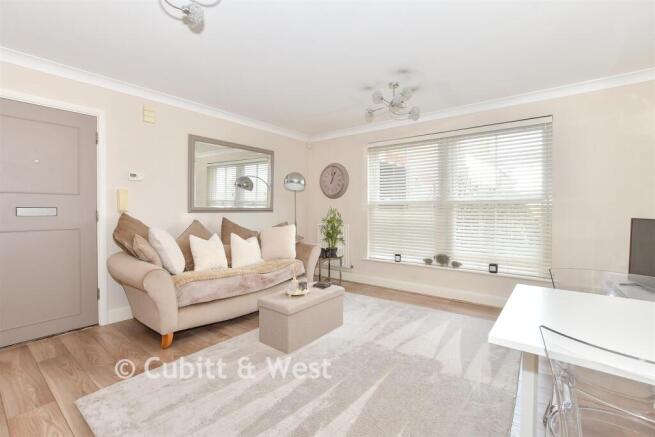 Kitchen/ Lounge/ Diner