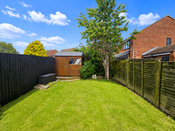 2 bed Semi-Detached for sale Image 11