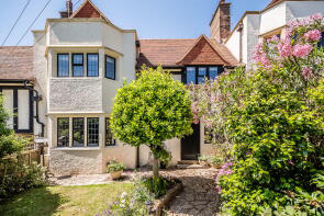4, The Lawn, Budleigh Salterton EX9 6LT