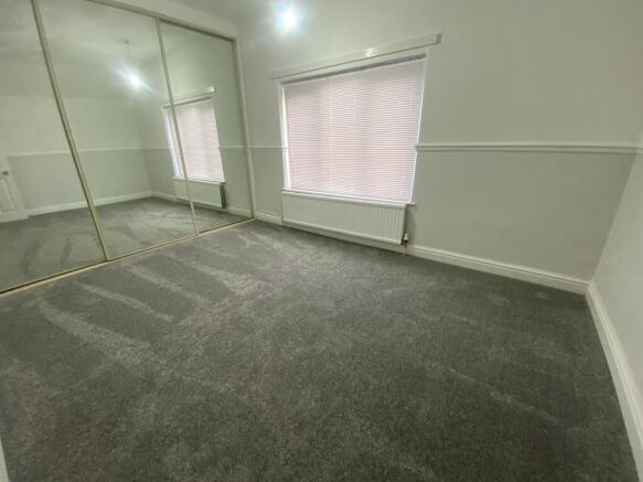 3 bed House to rent Image 12