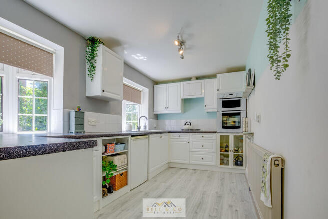 3 bed Detached Bungalow for sale Image 7