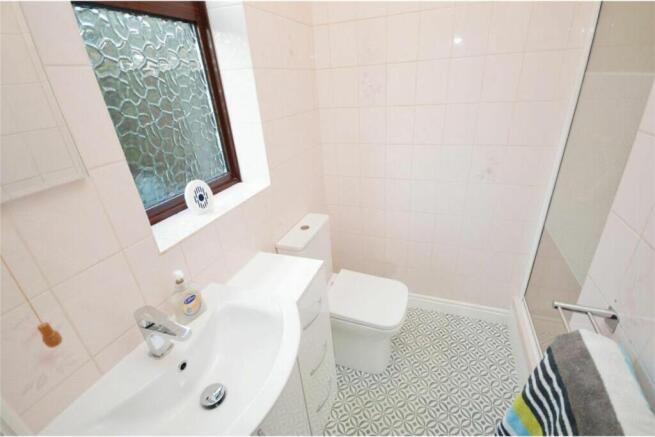 Master En-suite