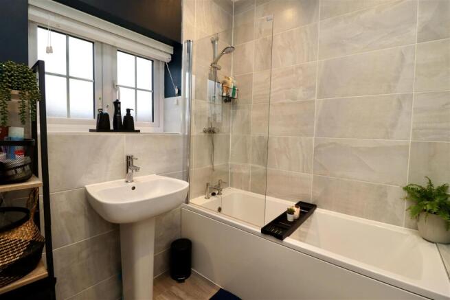 2 bed Semi-Detached for sale Image 8