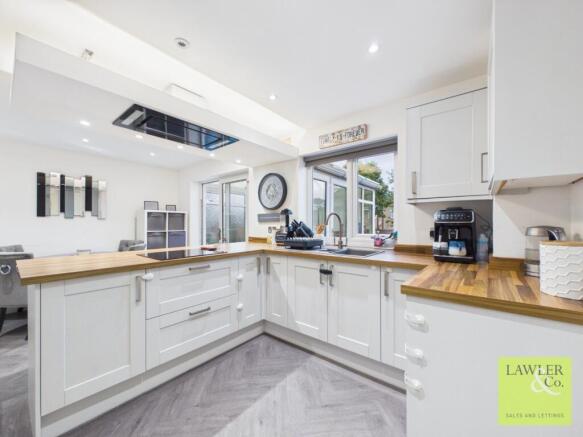 Brendall Close, Stockport, Cheshire, SK2 5XR photo 3