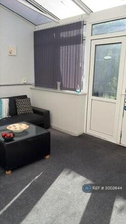 1 bed House Share to rent Image 8