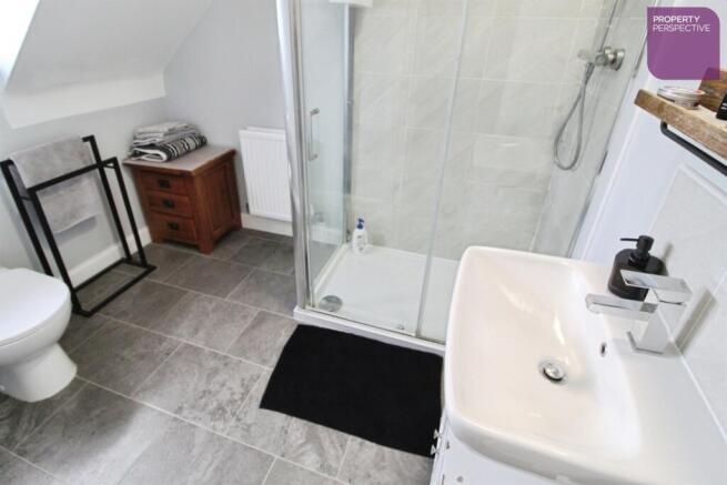 4 bed Town House for sale Image 8