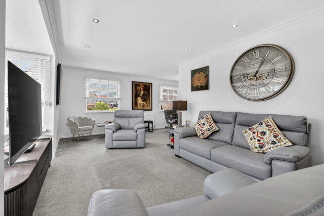 44 Whyte Avenue, Irvine, KA12 0EG photo 4