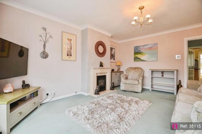 2 bed Semi-Detached Bungalow for sale Image 6