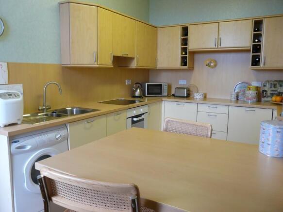 Photo 8