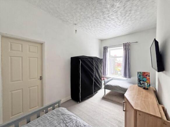 3 bed Terraced for sale Image 6