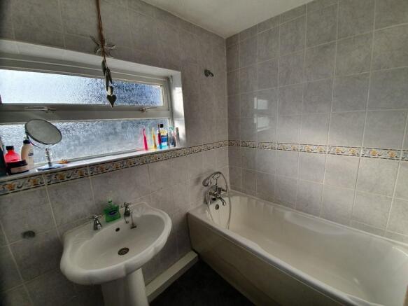 Photo 11