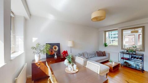 Tamarind Yard, London, E1W