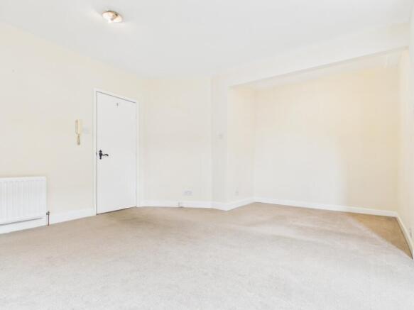 1 bed Flat to rent Image 5