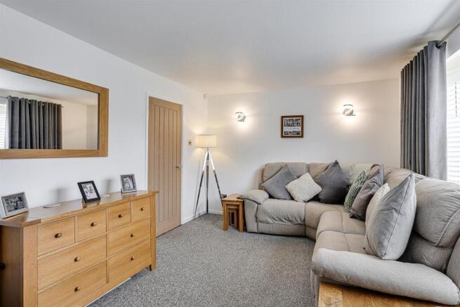 3 bed Detached for sale Image 4