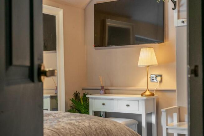 1 bed Apartment to rent Image 10