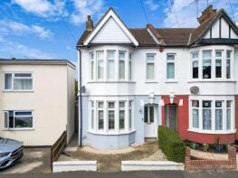 9, Fernleigh Drive, Leigh-on-sea SS9 1LG