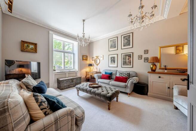 3 bed Apartment for sale Image 4