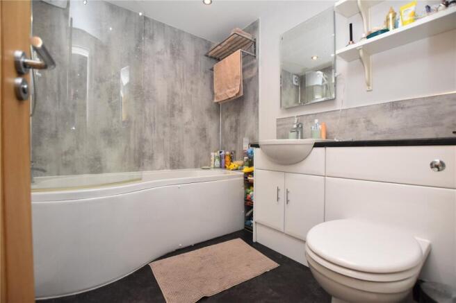 3 bed Maisonette for sale Image 11