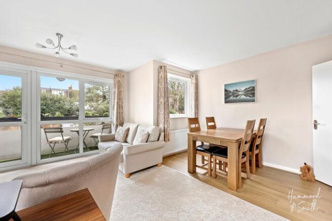 Lounge / Dining Room