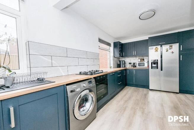 3 bed Semi-Detached for sale Image 8