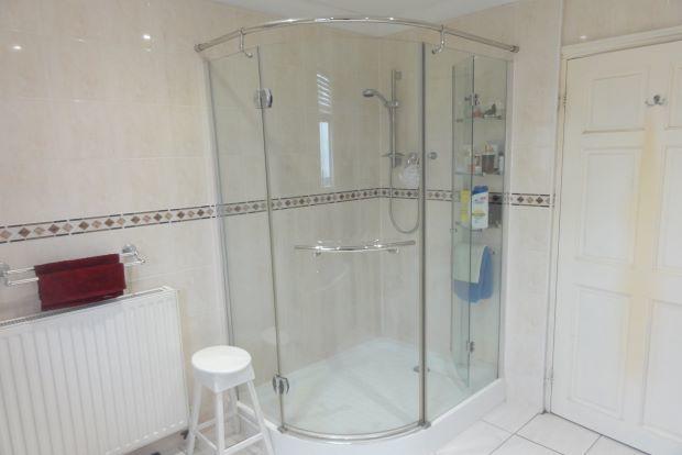Bathroom/Shower Room