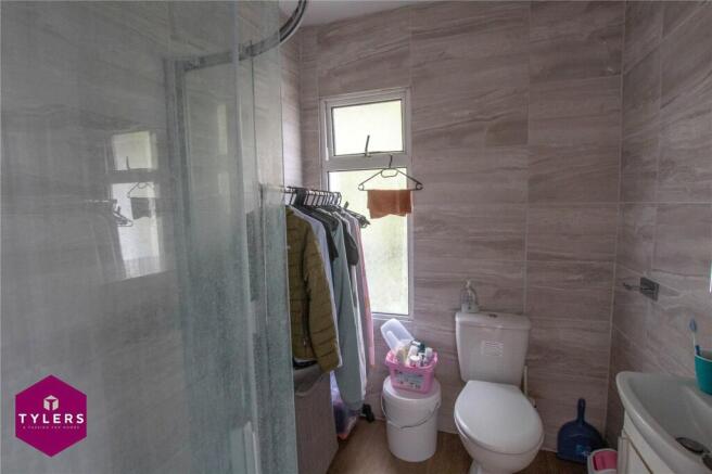 Shower Room 1