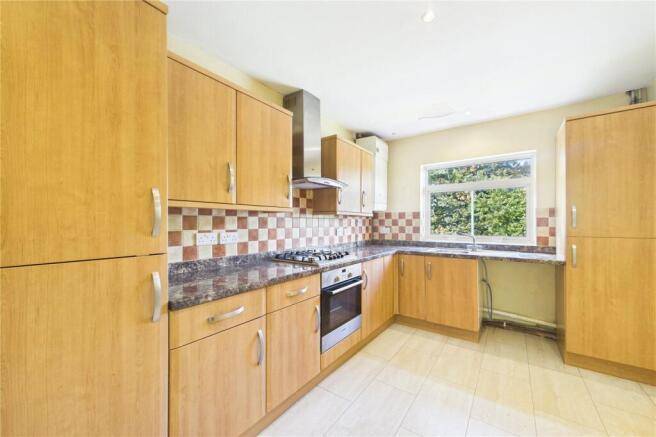 Mowbray Drive, Tilehurst, Reading, Berkshire, RG30 photo 4